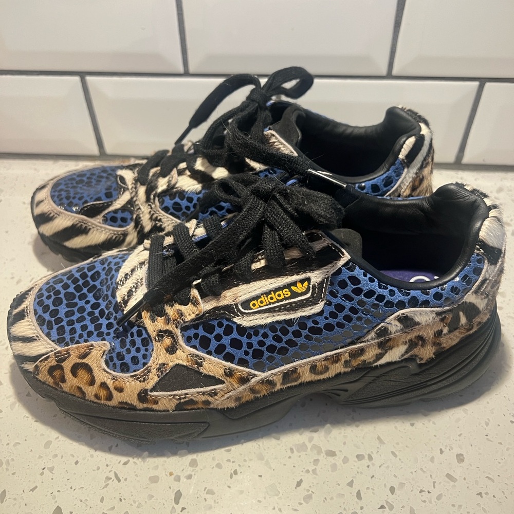 Adidas falcon out loud sneakers sz 8